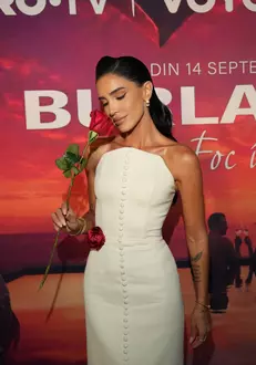 Adelina Pestrițu Burlacii foc în paradis1