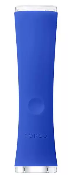 Tratament fototerapie anti-acneic, Foreo, Espada, 647,81 lei, disponibil Douglas