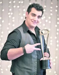 bursucu-contact-pret-tarif-mc-evenimente-nunta-petrecere-booking-impresariat-1-238x300-1