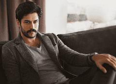 Burak Özçivit, Bali din „Suleyman”, nu are timp de vacanţă