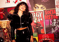 Inna lansează albumul “YO”, primul în limba spaniolă compus integral de ea