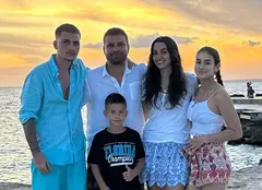 Adrian Mutu, fotografie de colecție alături de trei dintre copiii săi. Cum au reacționat fanii: „Tot ce ai nevoie”
