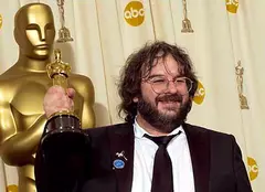 Filmele „The Hobbit” ar putea deveni o trilogie