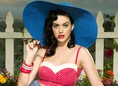 Katy Perry are probleme… cu cititul