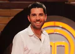 Alex Dima s-a pus pe “tocit” pentru “MasterChef – Proba celebrităţii”
