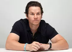 Mark Wahlberg s-a temut că fraţii lui îi vor strica reputaţia