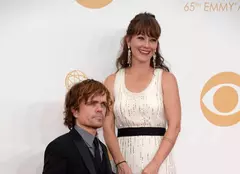 Peter Dinklage („Urzeala tronurilor”) va deveni tată din nou