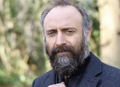FOTO. Halit Ergenç îi va da viaţă lui Mustafa Kemal Atatürk pe marile ecrane