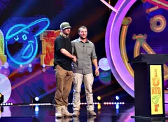 Antena 1 difuzează în această seară o ediție specială „iUmor” cu cele mai bune momente de „roast” din sezoanele 6 și 7