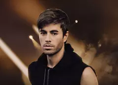 Enrique Iglesias a dezvăluit ce nume a ales împreună cu Anna Kournikova pentru cel de-al treilea lor copil