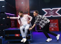 Răzvan Simion și Dani Oțil prezintă „X Factor”, sezonul 10
