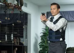 Filme la TV azi, 6 decembrie: „Orașul minciunilor”, „Cavalerul negru”, „Revolver”