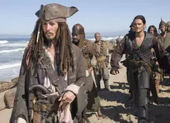 Cu ce sumă record îl îmbie Disney pe Johnny Depp pentru a-și relua rolul din „Pirații din Caraibe”