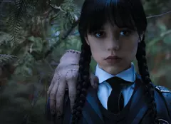 Câți actori români au jucat, de fapt, în serialul Netflix „Wednesday”. În ce secvență apare Andrei Duban