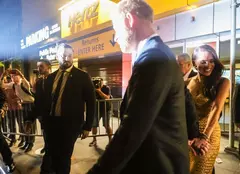 Harry și Meghan, urmăriți de paparazzi și implicați într-un incident „aproape catastrofal”. Ce spune poliția din New York