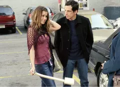 Surpriză: vine Polly!