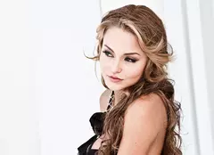 Angelique Boyer suferă mult, a murit mama ei