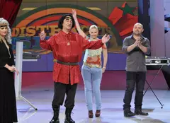 Formația Class lansează o nouă piesă la „Distractis”