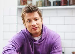 Jamie Oliver îşi pedepseşte copiii cu ardei iuţi