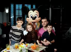 Mickey şi magicianul Michael Barron vin la „Copiii spun lucruri trăsnite”