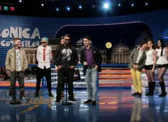 J.Yolo spune "Te pup, pa pa" la "Cronica Cârcotaşilor"