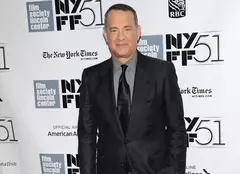 Tom Hanks nu este motivat de bani