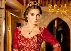 Nur Fettahoğlu, sultana Mahidevran din “Suleyman”, s-a măritat
