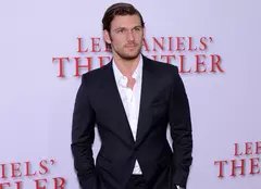Alex Pettyfer: „Sunt un romantic incurabil”
