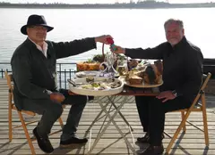 În ediţia de Paşte "Politică şi delicateţuri", Mircea Dinescu găteşte cu Antonio Passarelli