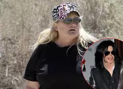 Debbie Rowe vrea custodia copiilor ei cu Michael Jackson