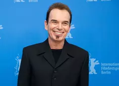 Billy Bob Thornton îşi cumpără jeanşi pentru fetiţe