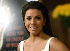 Eva Longoria scapă de toate tatuajele