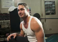 Taylor Kinney („Pompierii din Chicago”): „Aș putea fi pompier și în realitate”