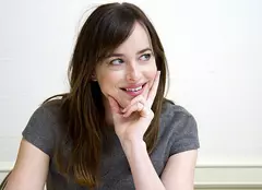 Dakota Johnson: „Am furat niște lenjerie de la filmările pentru «50 Shades»”