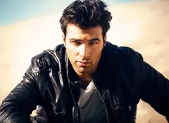 Jencarlos Canela va juca alături de Eva Longoria