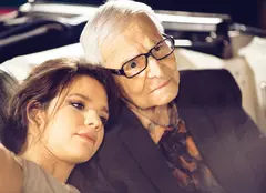 Holograf a lansat clipul piesei “De câte ori să te iubesc”. În rolul principal, Radu Beligan