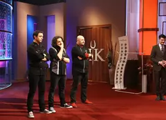 În ediția de azi, jurații ”Hell’s Kitchen – Iadul bucătarilor” împart tunicile negre