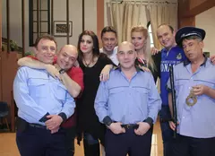 Au început filmările pentru un nou sezon al serialului „Trăsniţii” (Prima TV)