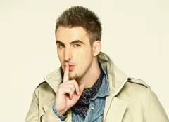 Ernest readuce „Ochii din umbră” la Kanal D. Emisiunea, difuzată la altă oră