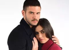 Interviu ”Prizoniera dragostei”:  Tolgahan şi Amine filmează zi-lumină