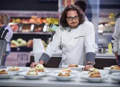 Un preparat al lui chef Dumitrescu, în meniul unui restaurant din Paris