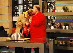 Episod special. „Trăsniții” i-au invitat în poveste pe Horia Vîrlan și Valentin Sanfira