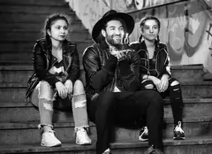 Smiley a lansat videoclipul piesei „Domnu’ Smiley”