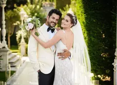FOTO. Burak Özçivit şi Fahriye Evcen au plecat în luna de miere. Unde se relaxează actorul din „Dragoste infinită”