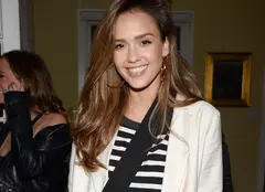 FOTO. Jessica Alba este însărcinată cu al treilea copil