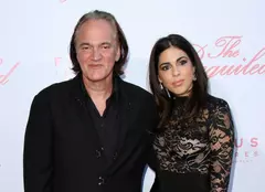 Quentin Tarantino s-a logodit cu Daniella Pick, o cântăreață și model israelian de succes