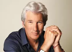 Richard Gere s-a însurat în secret. Cum arată soția cu 33 de ani mai tânără decât el