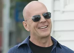 Bruce Willis îl va interpreta pe antrenorul lui Mike Tyson în filmul „Cornerman”