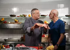 La „Politică și delicatețuri”, Răzvan Vasilescu este invitatul lui Mircea Dinescu, duminică, 4 noiembrie, la TVR1