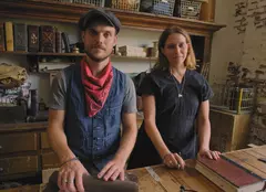 Pentru promovarea sezonului 2 din „Meșteșuguri din trecut”, History prezintă doi meșteșugari din România